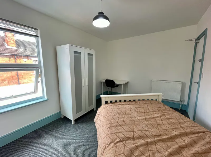 Arthur St // 2 Bed & 2 Bath // JUNE 2026 - Image 4